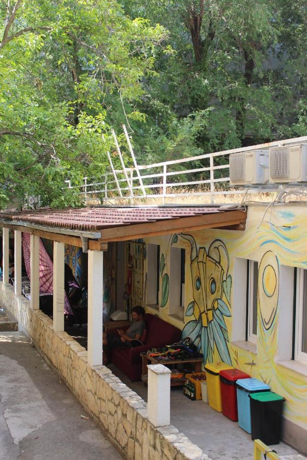 Outlanders Tribe Hostel Split Extérieur photo